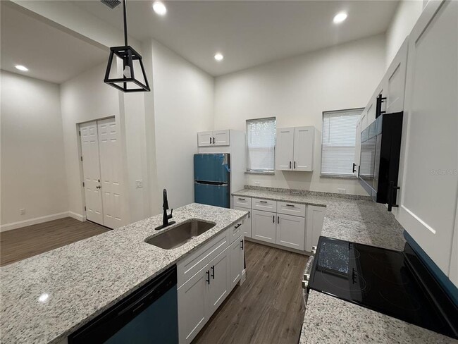 Photo - 14 S Forest St