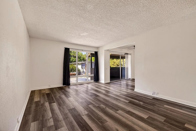 Building Photo - 615 Rancheria Dr Unit 03
