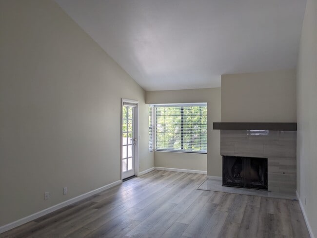 Photo - 4084 Crystal Dawn Ln Unidad 4084