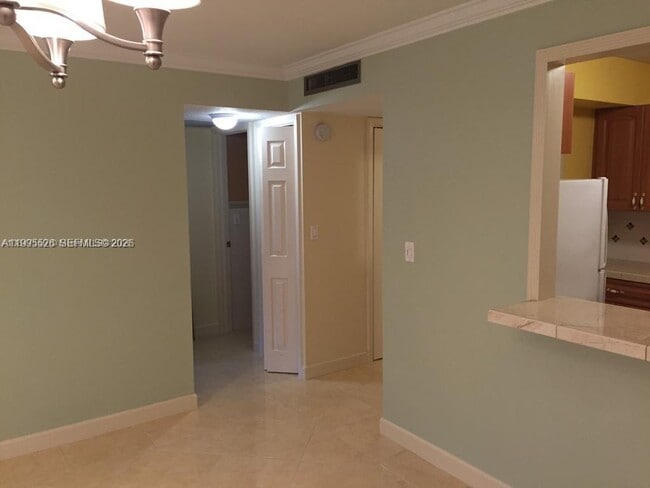 Photo - 9301 SW 92nd Ave Unidad 210C