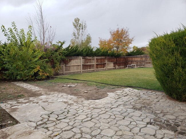 Photo - 461 N Sun Ct