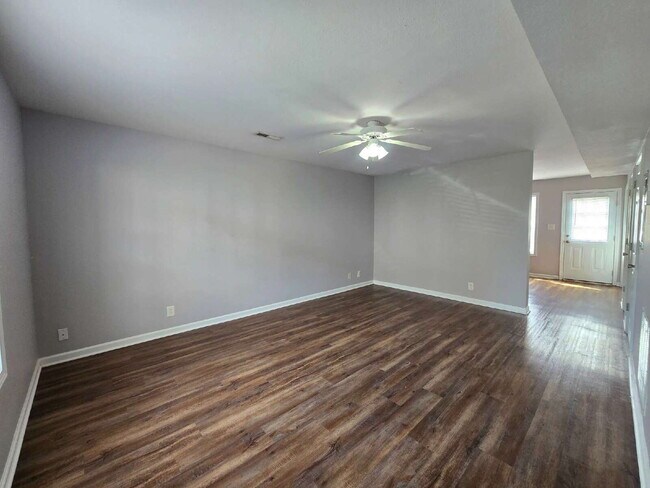 252-1A EXECUTIVE AVE, CLARKSVILLE, TN 37042