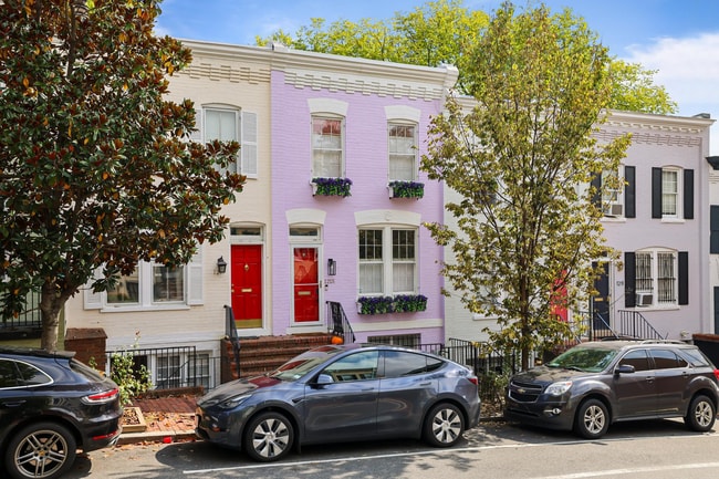 Photo - 1225 33rd St NW