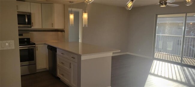 Photo - 3751 S School Ave Unidad 19