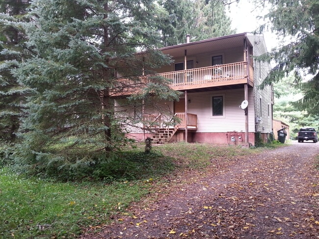 Building Photo - 5211 Portage St NW Unit Down stairs