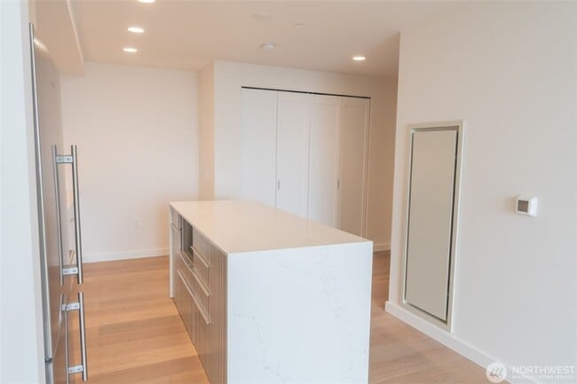 Photo - 1Bd/1Ba Seattle Condo Unit 1605