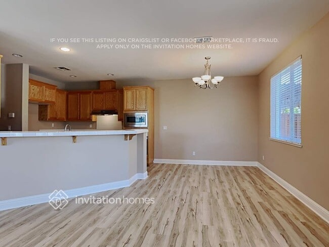 5163 Fowler Ln