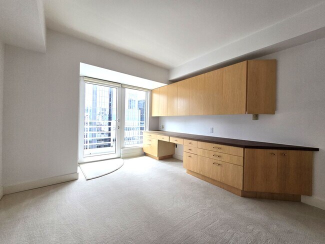 Photo - 2Bd/1.75Ba Seattle Condo Unidad 1209