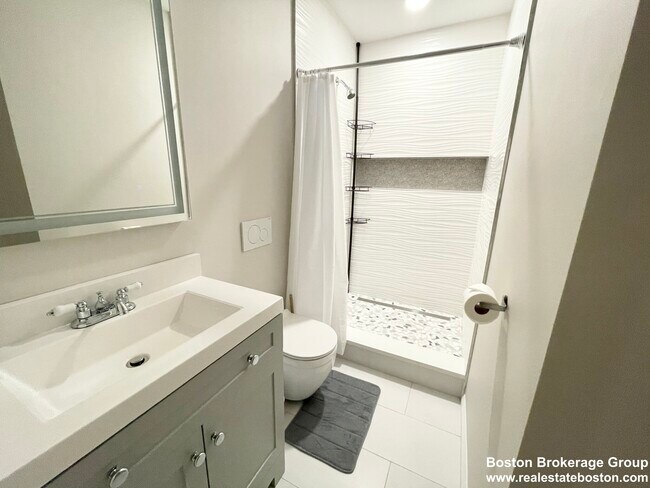 Photo - 23 Newport St Unit 2