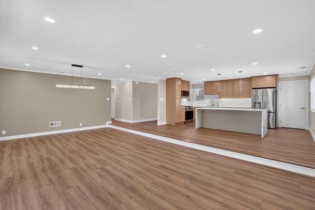 Photo - 2833 Sandbrook Ct