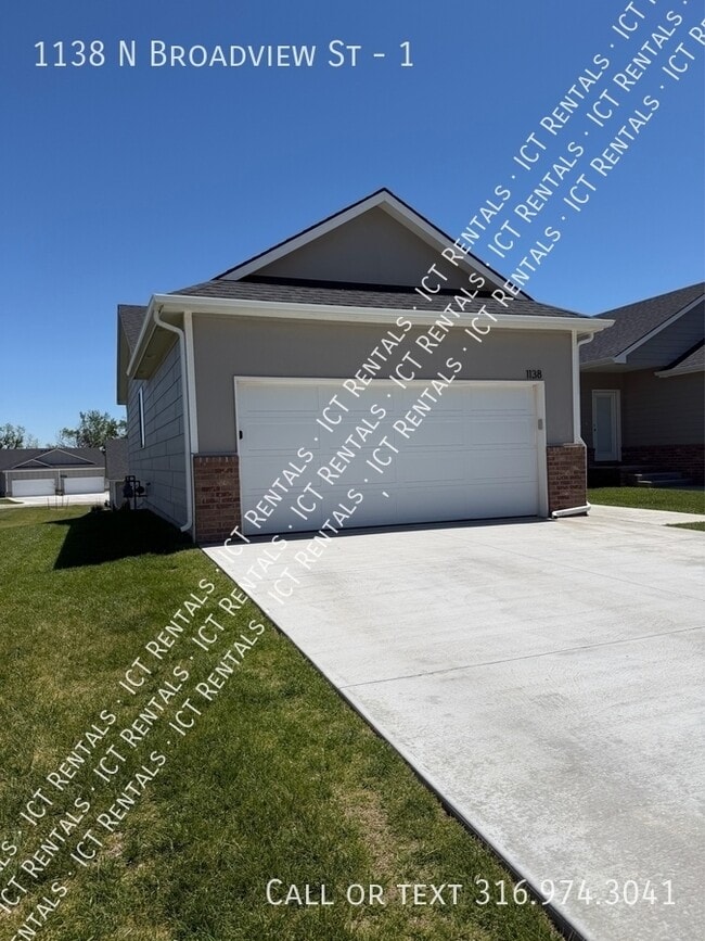 Photo - 1138 N Broadview St