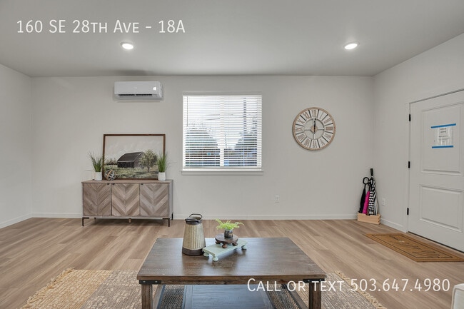 Photo - 160 SE 28th Ave