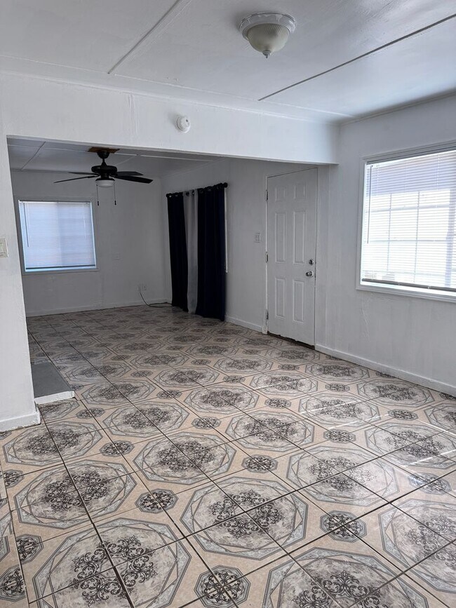Photo - Now Available!! Quaint Home Located In Gustine