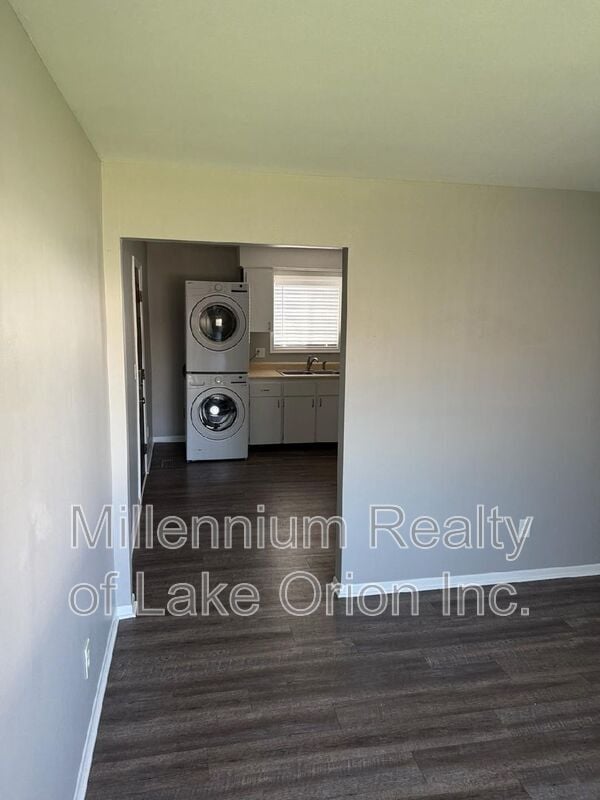 Photo - 80 Myron St Unit #1