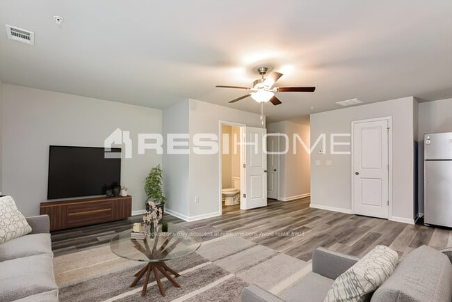 Photo - 155 Wellbrook Ct NE