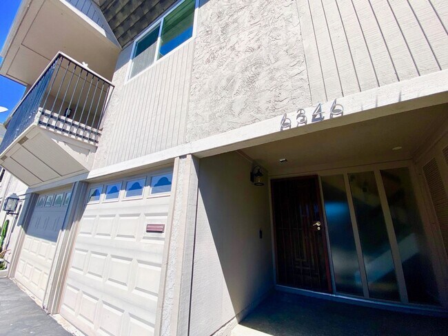 Photo - FOR RENT - 3 Bd/2 Ba 1,392 Sf In Friars Village Community, Townhome In San Diego Fashion Valley ...