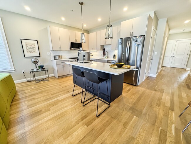 Photo - 40 Waverly St