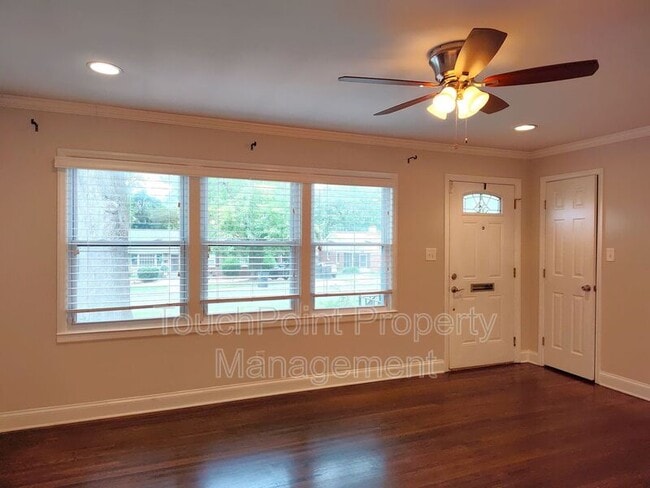 Photo - 1100 Norland Rd