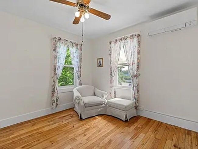 Photo - 97 Courtland St Unit 2