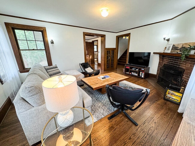 Photo - 118 Wait Ave