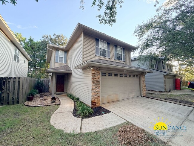 Building Photo - Inviting 3-Bedroom Home Near Eglin AFB!
