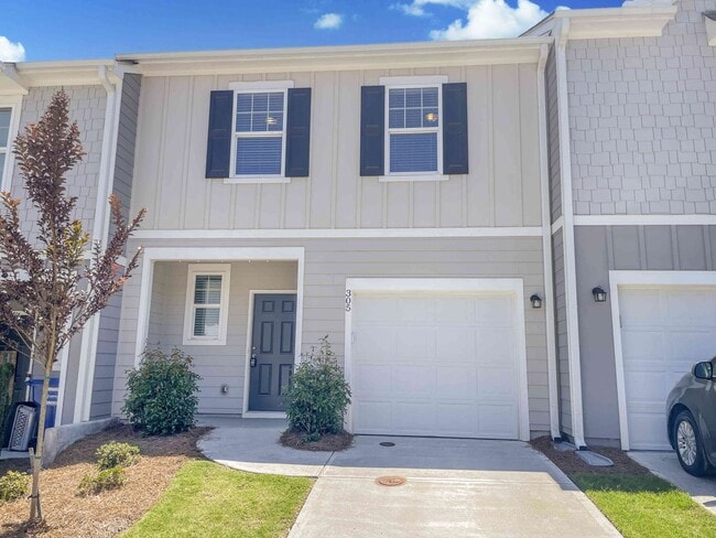 Building Photo - Cartersville Townhome - 3BR/2.5BA