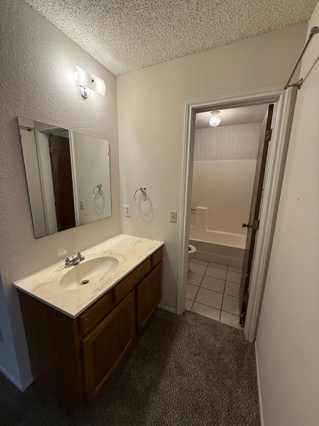 Photo - 404 N Nolan River Rd Unit B