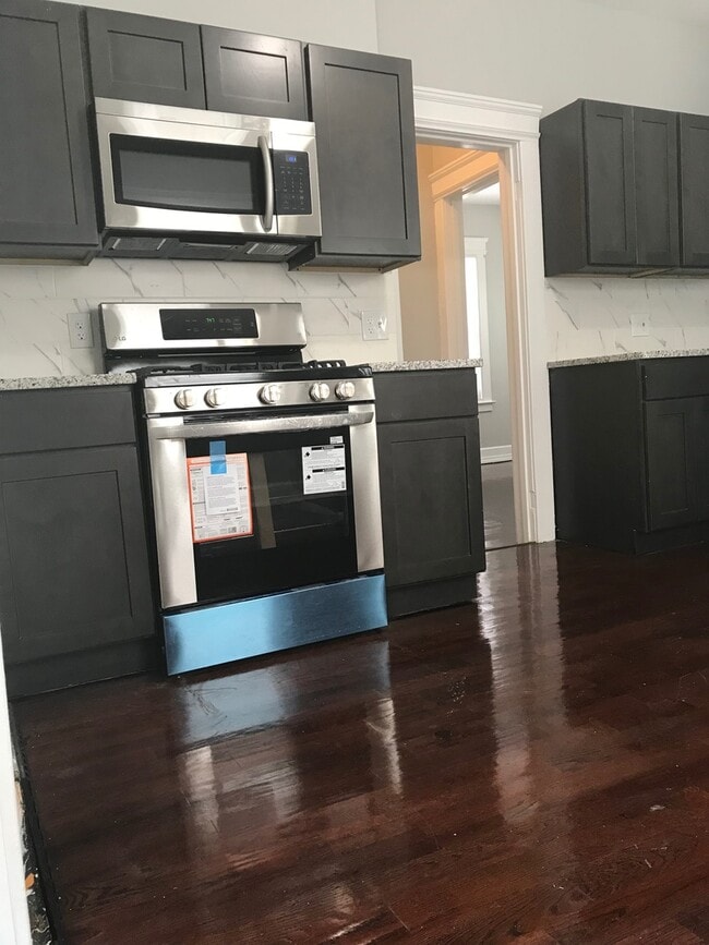 Photo - 211-211 Blake St Unidad 1st