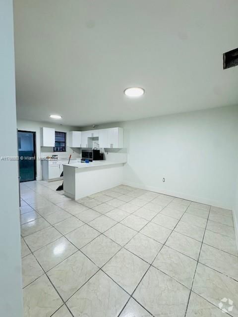 Building Photo - 1107 NW 30th Ave Rental