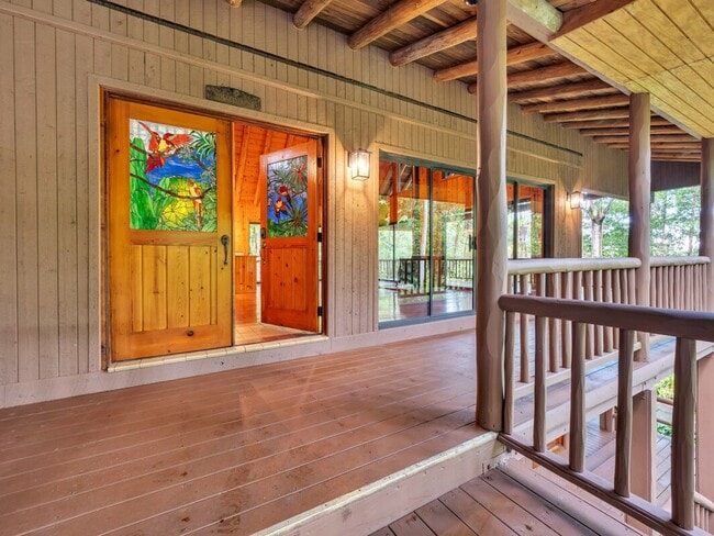 3 bedrooms 2 bathroom with a large Loft fo... - 3 bedrooms 2 bathroom with a large Loft fo...