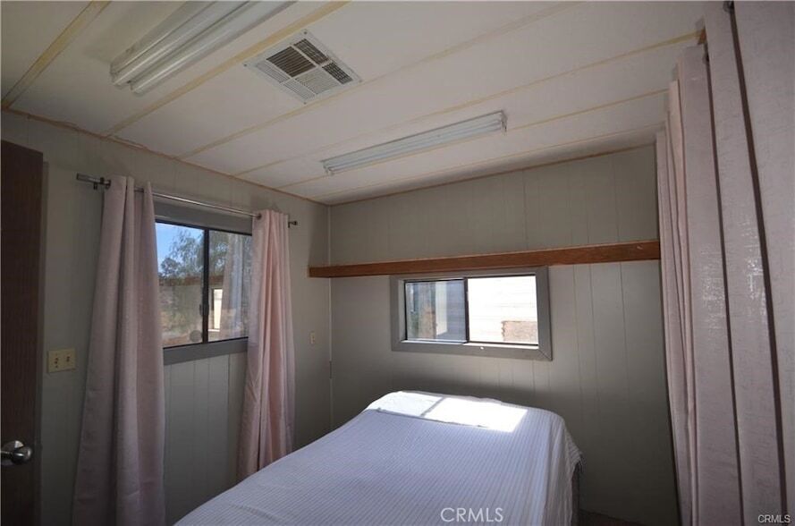 Photo - 32531 Cox Rd