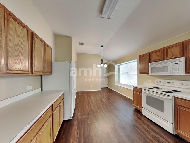 11809 Bobcat Dr