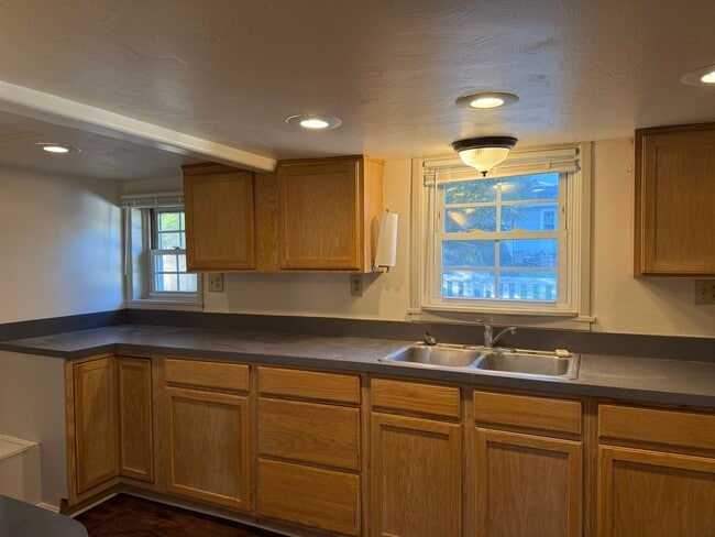 Photo - Charming 1 Bedroom Cottage with Bonus Room...