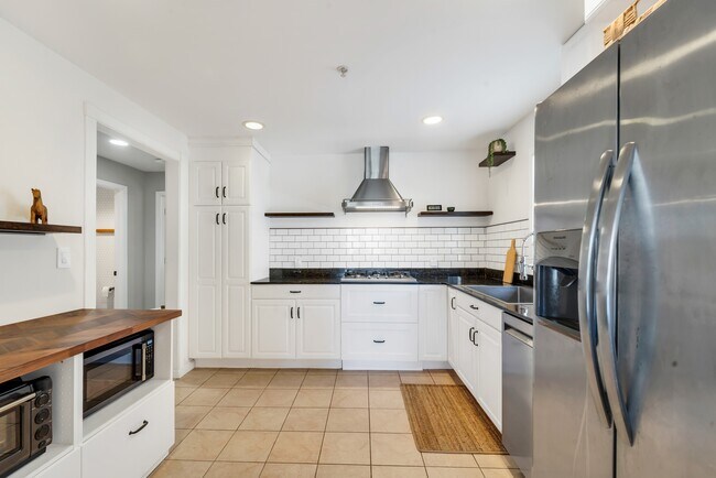 Photo - 15 Legend Hills Dr