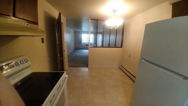 Photo - 331 E Magnolia St