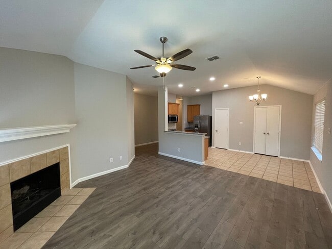 Photo - 1521 Carrigan Ln