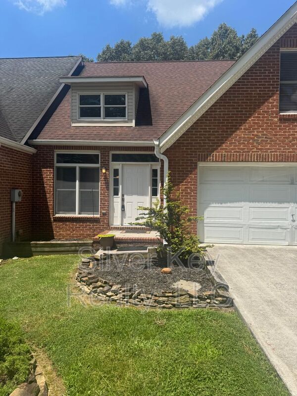 136 S Matlock Ave