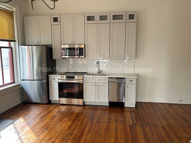 Photo - 215 Main St Unit 2a