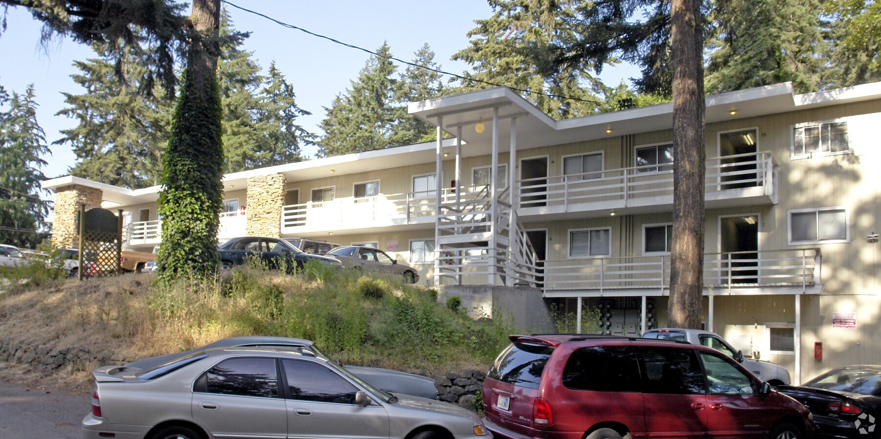 Photo - Clover Creek Apartments