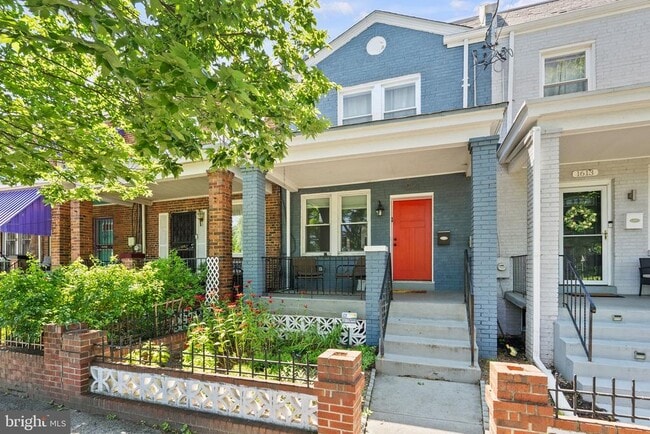Building Photo - 1615 Fairlawn Ave SE Rental