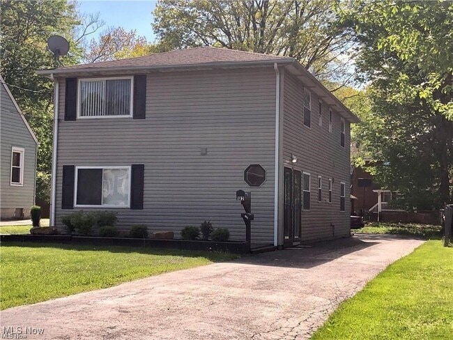 Building Photo - 122 Rosemont Ave Rental