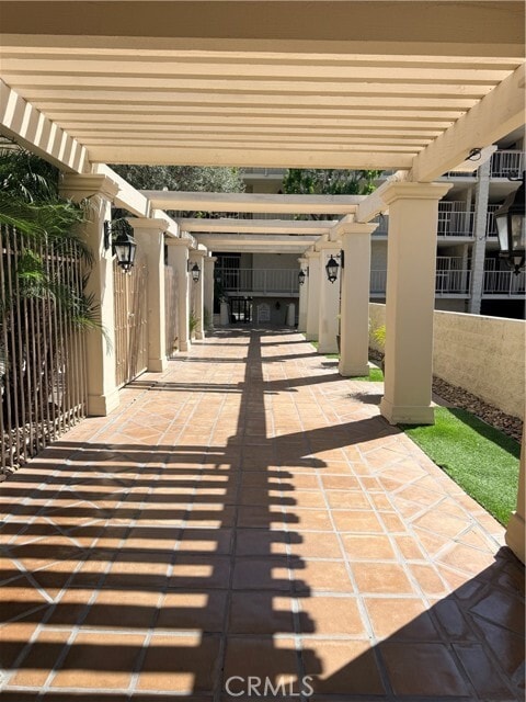 405 Avenida Granada Unidad 404
