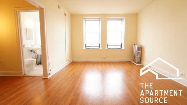 Photo - 2774 N Milwaukee Ave