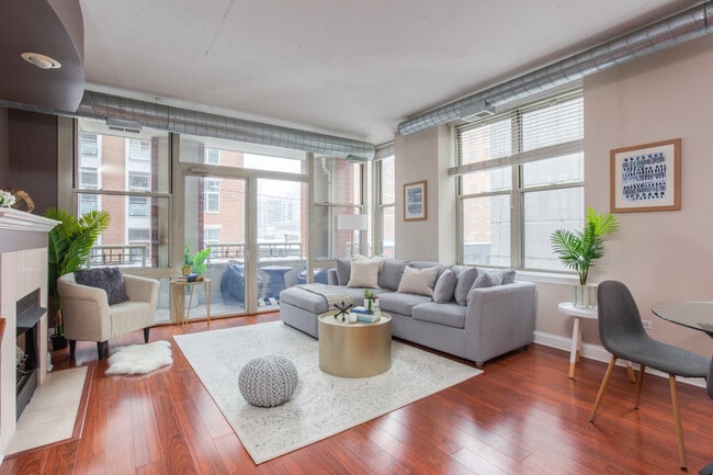 Photo - 1001 W Madison St Unit 214