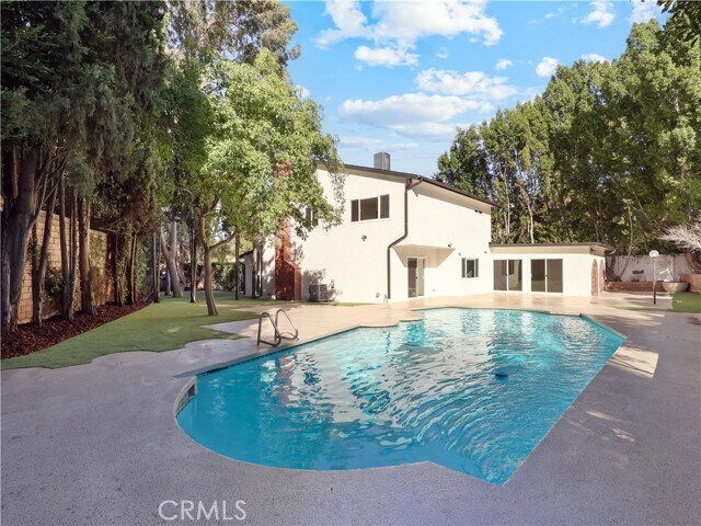 Building Photo - 3130 Dona Sarita Pl