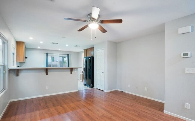 Photo - 541 Warminster Ave