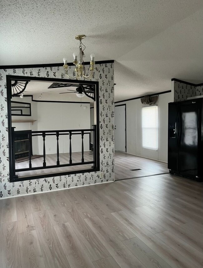 Photo - 3/2 Mobile Home Available