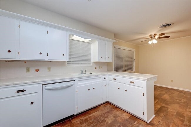 Photo - 6543 Kury Ln