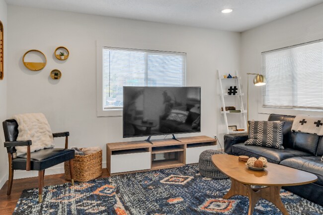 Photo - 5506 NE Hoyt St