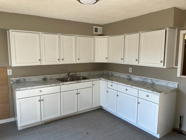 Photo - 1107 Hiatt St